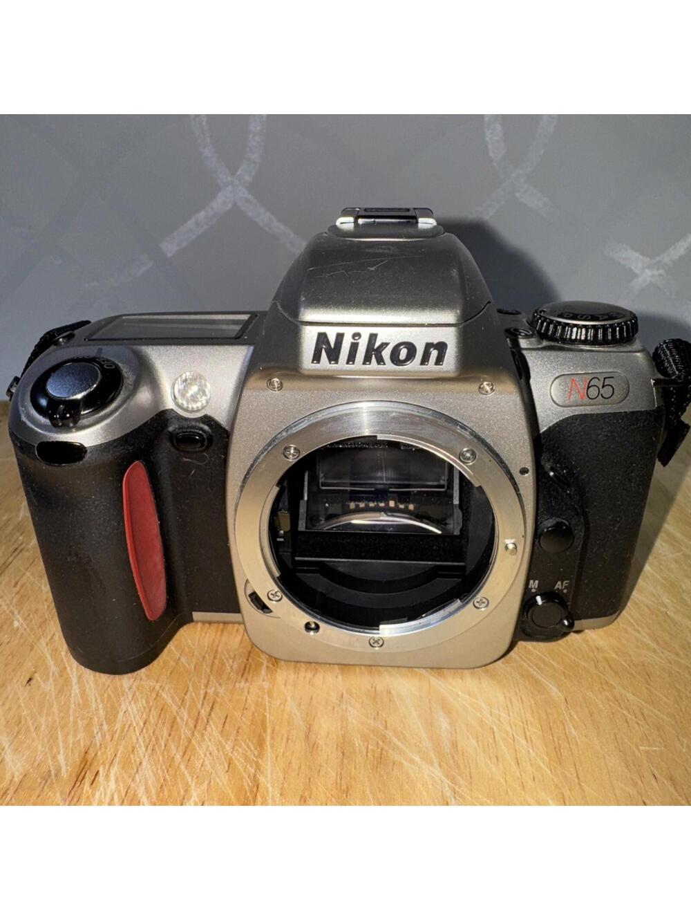 Nikon N65 35mm SLR Film Camera Body Only